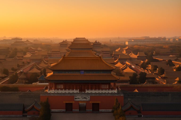 Tetti dorati della Città Proibita di Pechino visti dalla collina di Jingshan